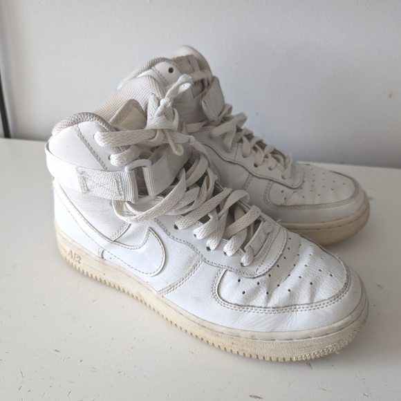 Nike Airforce1 size 5.5 Y - Picture 1 of 3